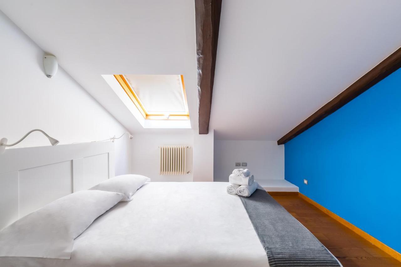 Attico Al Duomo By Napoliapartments エクステリア 写真