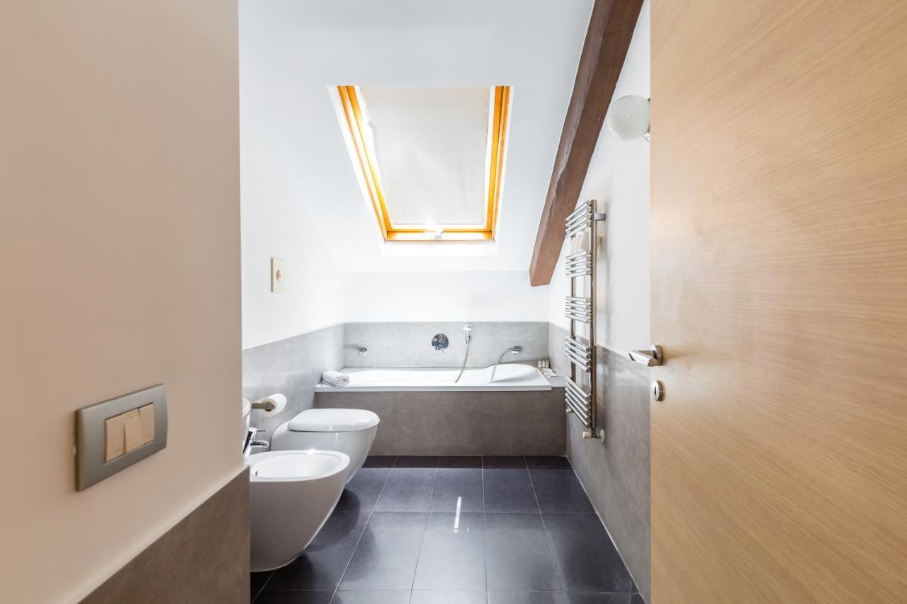 Attico Al Duomo By Napoliapartments エクステリア 写真